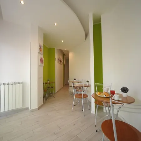 Frühstückspension Bbrothershouse 4*